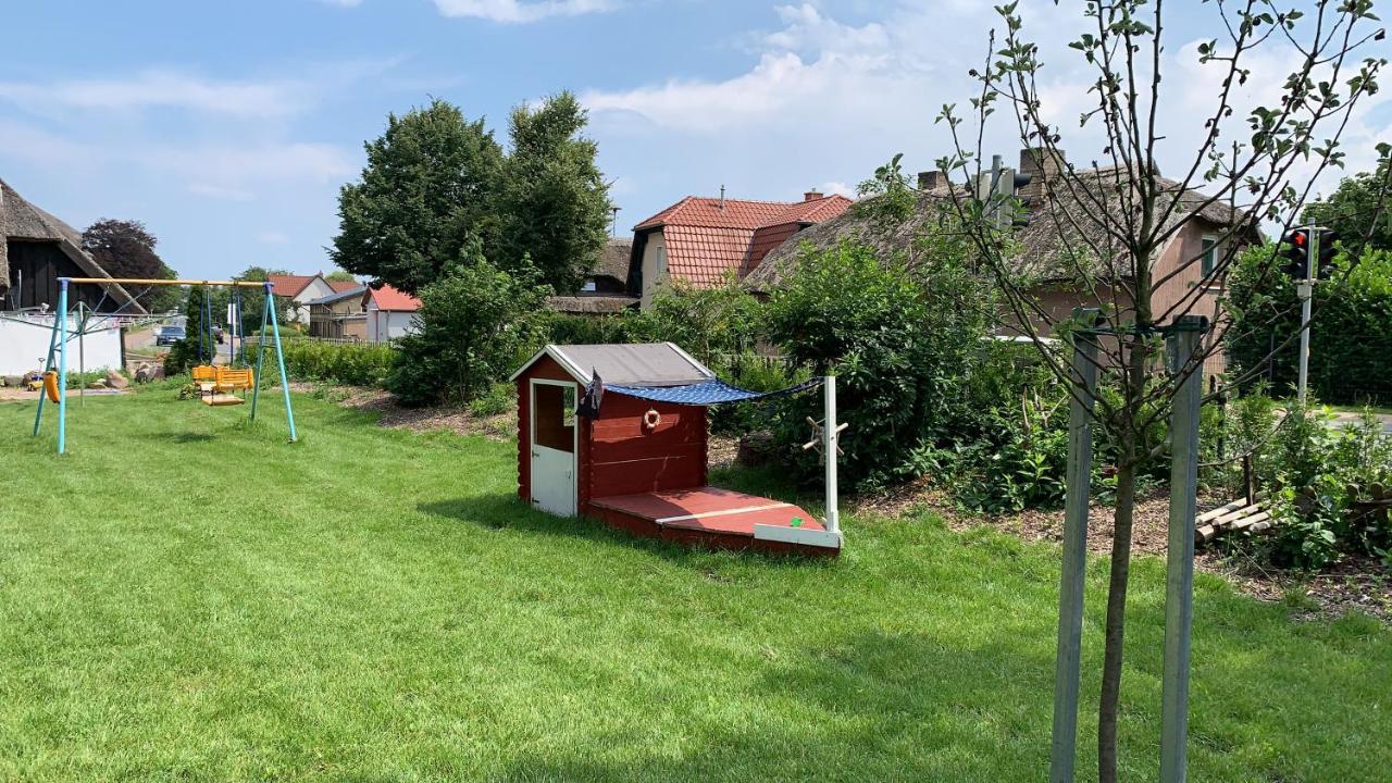 Ferienhaus Alte Schule Rambin Auf Ruegen 外观 照片